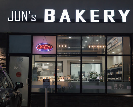 Jun's Bakery - Visual