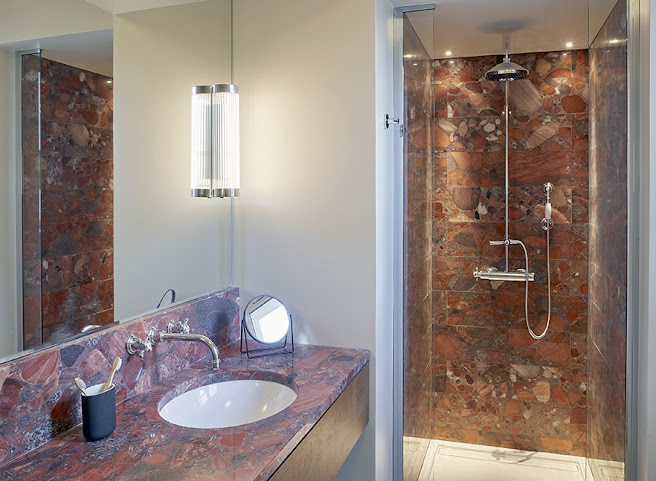 Hotel du Sentier by null