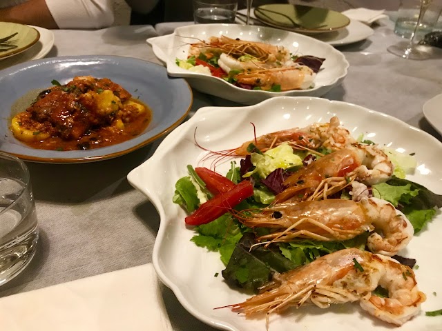 Champagneria & Vineria