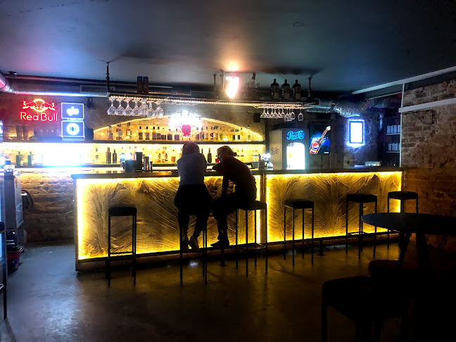 Candies Cocktail Bar - Bar