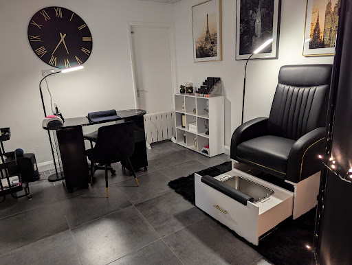 Holly's Health and Beauty Clinic