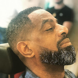 Photo n°8 de Krys Barber Corné à Loire-Authion (Salon de coiffure)