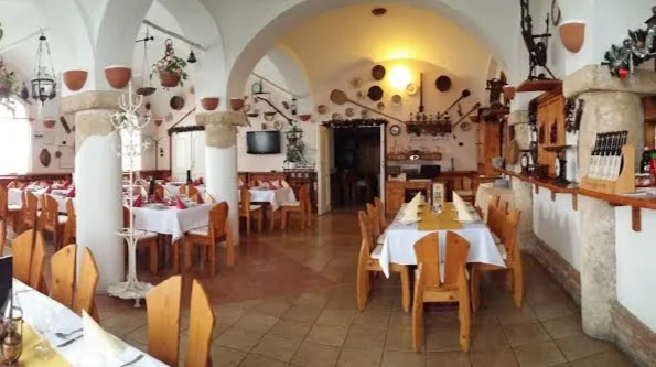 Józsi Bácsi Vendéglője és Szállodája