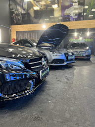 Photo n°9 de SublimCar : Nettoyage Auto, Covering, Pose électronique. à Muret (Atelier de réparation de véhicules de loisirs)