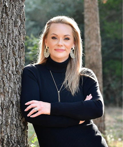 Somer Simon, REALTOR at RE/MAX First Shot Logo