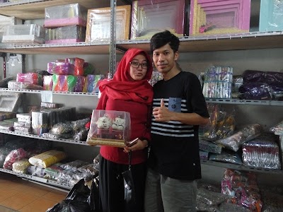 Photos of Wishako Souvenir Pernikahan Kramatwatu Serang