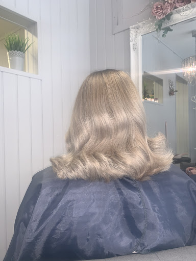 Sass Hair and Hair Extensions - Thumbnail