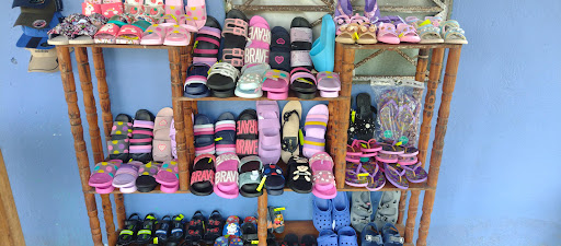 "2001" Store - Visual