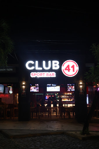 CLUB 41 TAMARINDO