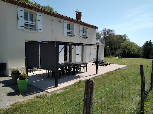 Photo de Le Clos des Prés, Gîte à Chaillé-sous-les-Ormeaux (85310)