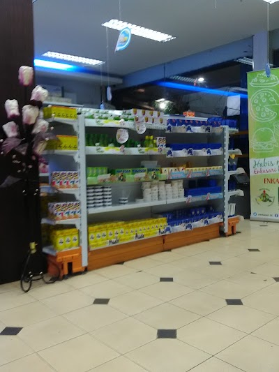 Photos of Kimia Farma Teuku Umar