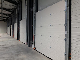 Photo n°4 de LPH Portes Industrielles à Guengat (Fournisseur de portes)