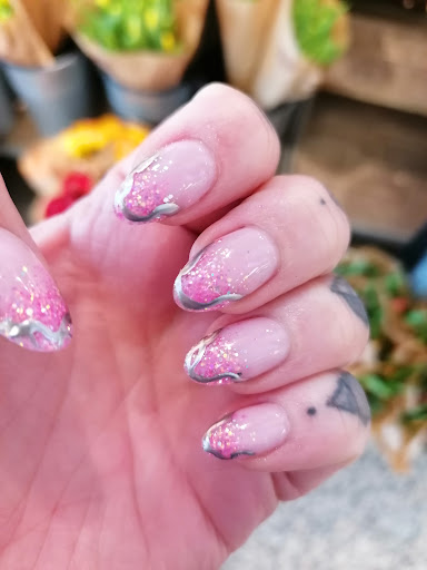Glam Nails & Lashes - Thumbnail