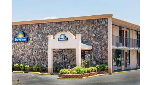 Days Inn by Wyndham Martin - Thumbnail