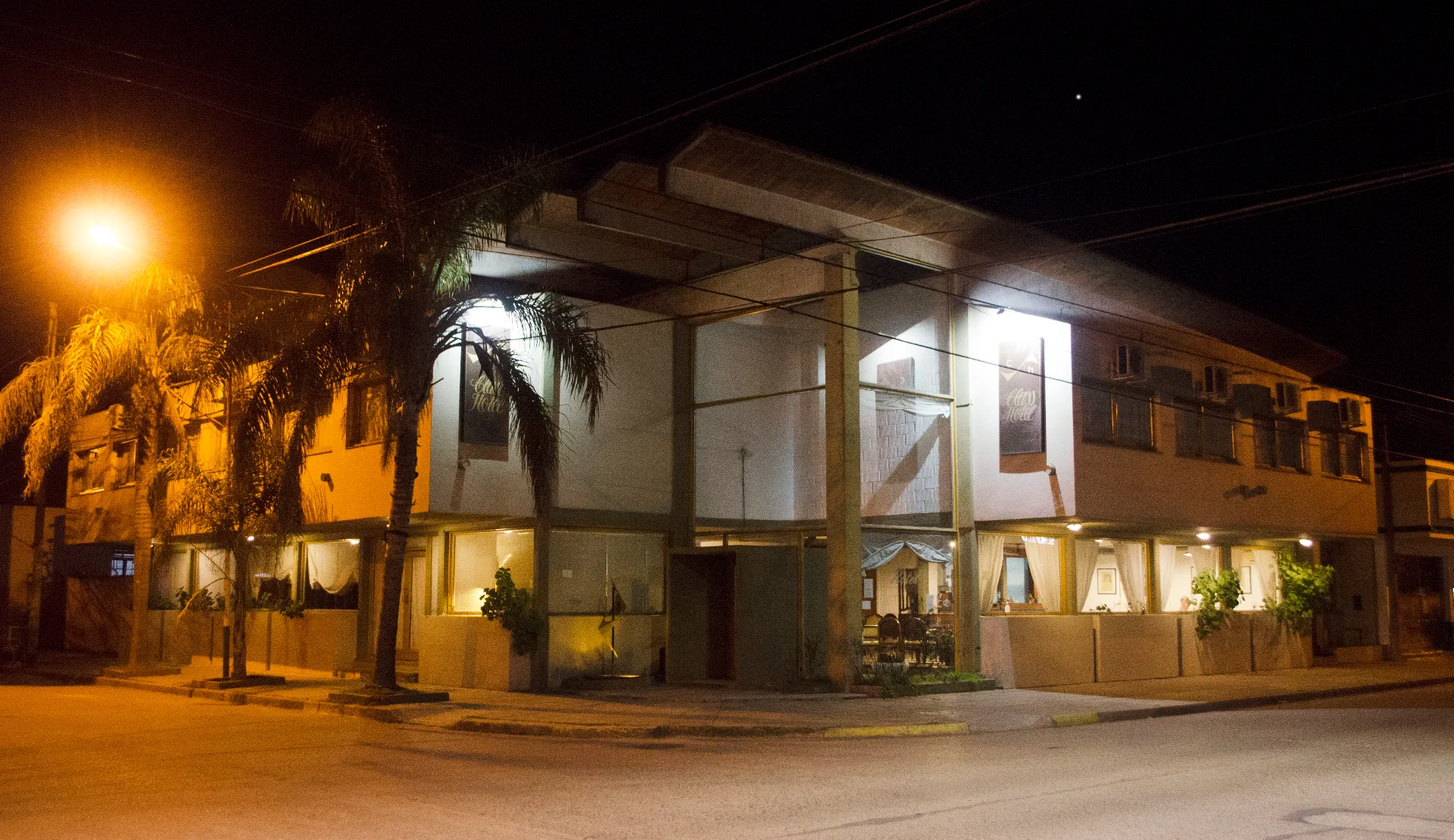 Class Hotel