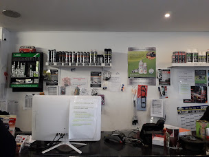 Photo n°2 de Destock à Le Perreux-sur-Marne (Garage automobile)