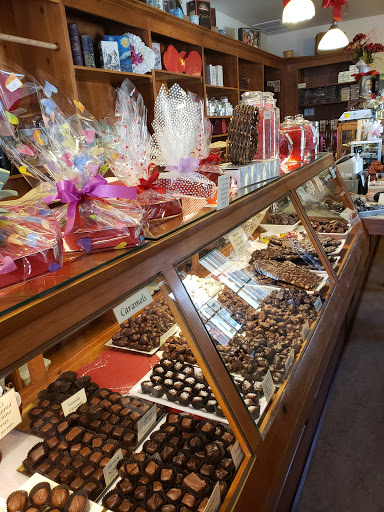 Nelson's Candies - Thumbnail