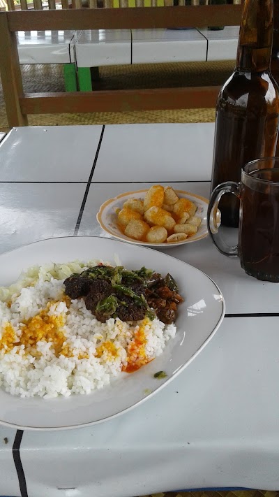 Photos of Ampera Tek Yu