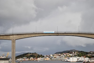 Photos of S&oslash;rsund Bridge