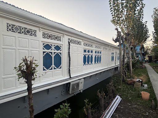 Gallery image 62