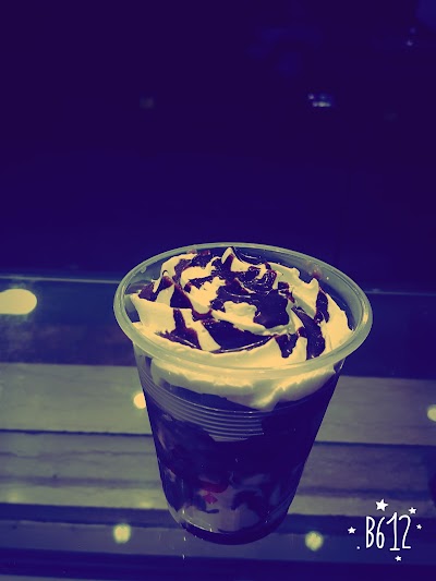 Photos of Sundae Bashir