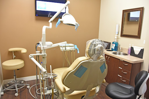 Dental Heights Logo