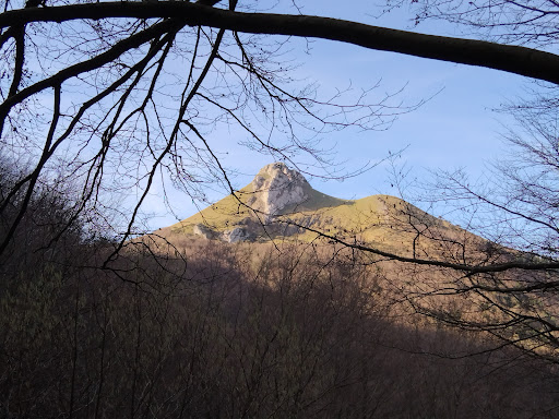 Ausa Gaztelu (901m) - Thumbnail