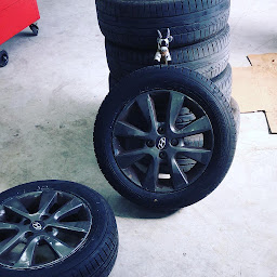 Photo n°6 de Mecaro's à Belloy-en-France (Garage automobile)