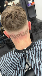 Photo n°15 de GOLD AND CUT BARBER CASTELSARRASIN à Castelsarrasin (Salon de coiffure)