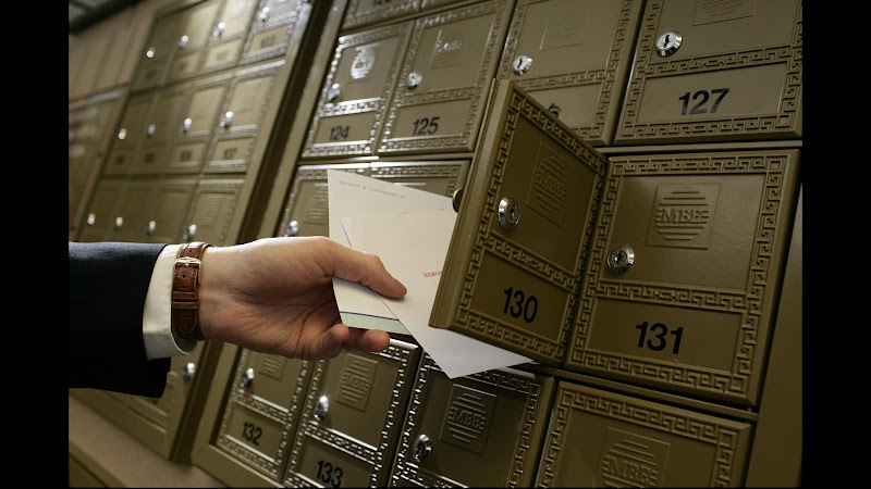 Mail Boxes Etc. photo 3