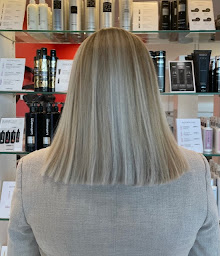 Photo n°13 de Valentin Coiffeur-Coloriste St Romain de Colbosc à Saint-Romain-de-Colbosc (Boutique de santé et beauté)