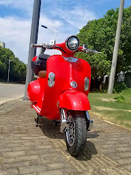 Photo n°3 de WATTS MOTOR à Ferney-Voltaire (Magasin de vélos)