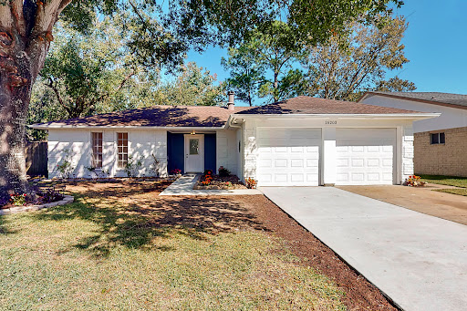 Paige Pourjahan - TADA REALTY GROUP - Thumbnail