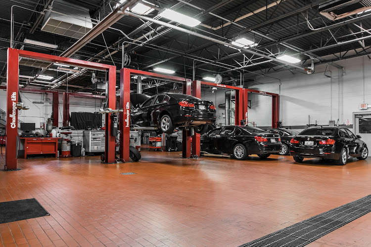 BMW of Louisville Service Center