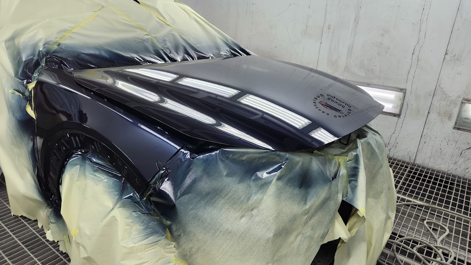 ورشه سمكرة و اصلاح السيارات المصدومه و رش فرن و اقفال AIRBAG - صورة 3