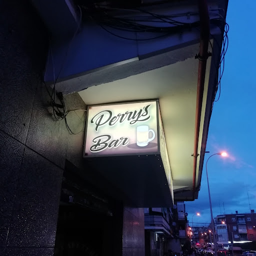 Perry's Bar - Visual