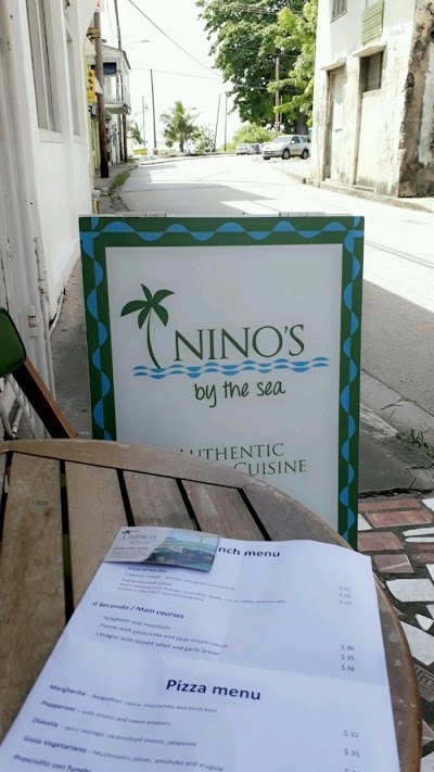 Photos of Ninos By The Sea