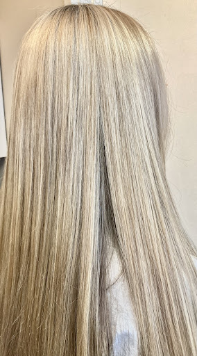 Livia's hairdressing - Thumbnail