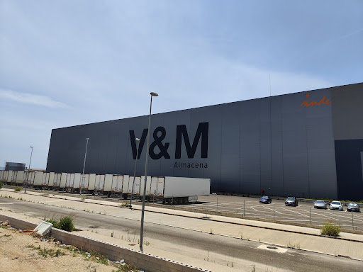 V & M Almacena
