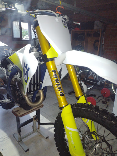 Power 4 Suspension Gallery - Germany