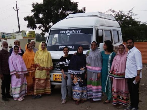 ANOTHER VERY WARM AND SOFT HEART FAMILY FROM GUJRAT ON PANCHMARI, SANCHI, BHIMBETKA, MANDU AND MA… post image