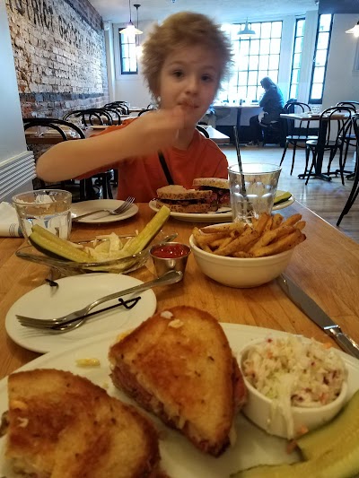 Photos of Luna Grill & Diner