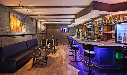 Café & Bar Luna's