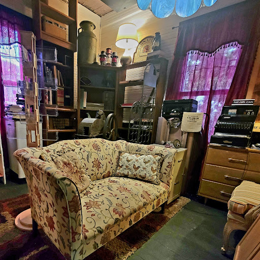 Dan's Guest Room -- A Facebook Marketplace Shop - Thumbnail