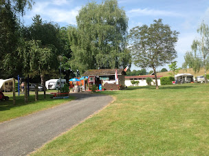 Photo n°3 de Camping La Bedure à Luzy (Piscine)