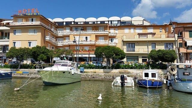 HOTEL L'APPRODO - Hotel in Maremma