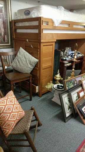 Sweet Repeat & Consignment - Visual