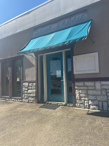 Rocky's Cobbler Shop - Thumbnail