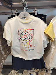 Photo n°7 de OKAIDI AIX EN PCE JAS DE BOUFFAN à Aix-en-Provence (Magasin pour enfants)