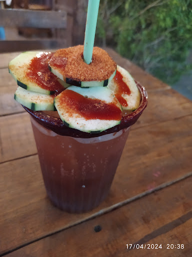 Micheladas Michelitros & Wings - Thumbnail